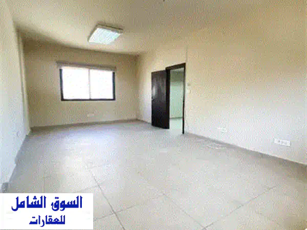 فرصة ذهبية: محل تجاري زاوية للايجار في ذوق مكايل | واجهتين 29م² | مجهز بالكامل مقابل السنترال