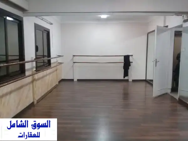 مدينة نصر شقة إيجار اداري 300 متر خلف مصر للطيران...