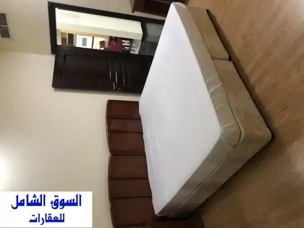 يوجد لدينا شقة للإيجار مفروشة بالكامل شامل...