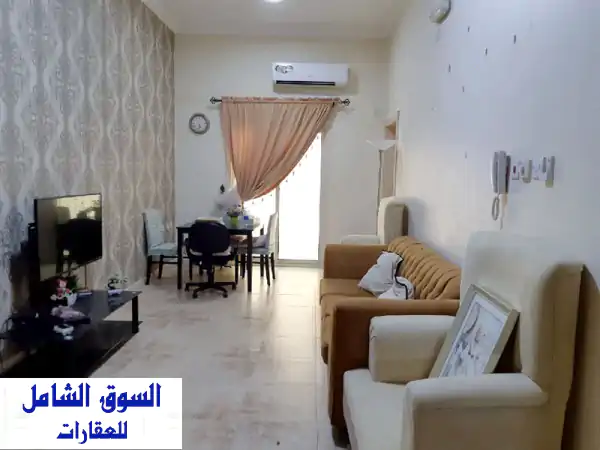 للإيجار: شقة جديدة ومؤثثة في الجنبية خلف...