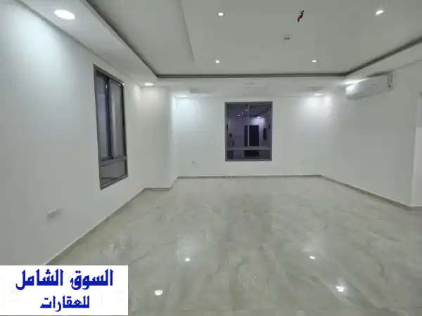 يوجد لدينا شقة للإيجار في الحد الجديد شامل الكهرباء لمت (30) دينار تتكون من 3 غرفة نوم 3 حمامات 1  ...