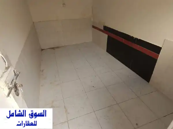 بيت عربي للإيجار  الراشدية 2 الموقع خلف أبراج...