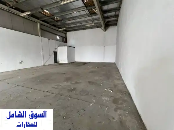 مستودع للتخزين المنطقة الصناعية 17، الشارقة فرصة ممتازة لاستئجار مستودع بمساحة 2900 قدم مربع، مجهز ...