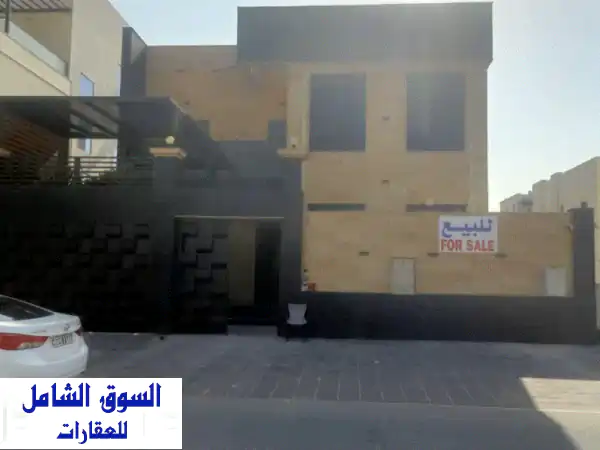 للبيع فيلا في الزاهية  عجمان مساحة الأرض 3014 قدم...