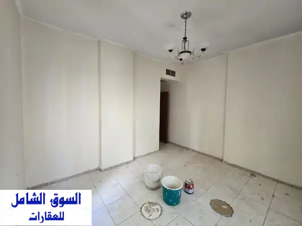 للإيجار السنوي شقة غرفة وصالة مع بلكون و2 حمام في المحطة قرب حديقة المحطة وشارع الكورنيش، صيانة ...