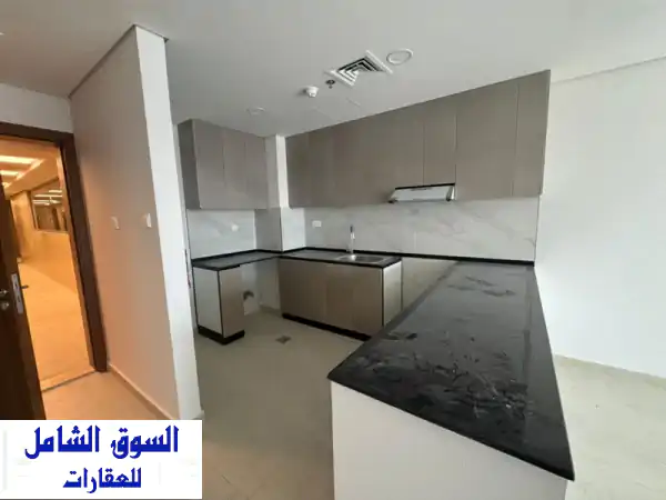 شقة فاخرة غرفة وصالة للبيع  جاهزة للسكن فورا (أول ساكن) الموقع برج garden residence  استلام فوري ...
