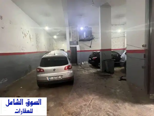 مستودع للبيع عرمون مساحة فوق أل 600م ارتفاع 4 متار دخله كميون السعر 300 ألف قابل قليل للتفاوض