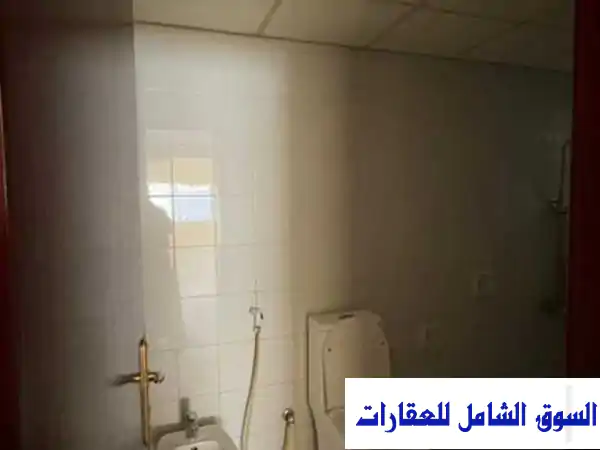 فيلا طابقين 4 غرف نوم ماستر للإيجار بمنطقة...