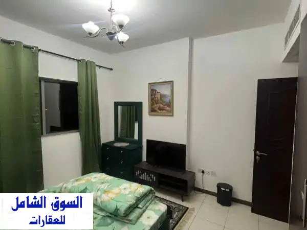 غرفة عادية متاحة في سكن عائلات الراشدية 3  جراند مول أول ساكن السعر 2200 درهم شهريا للتواصل
