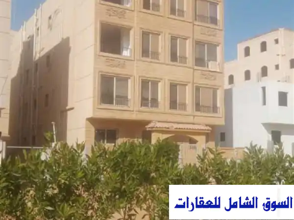 عمارة فاخرة للبيع 450م بالشماليات 6 أكتوبر | تشطيب...