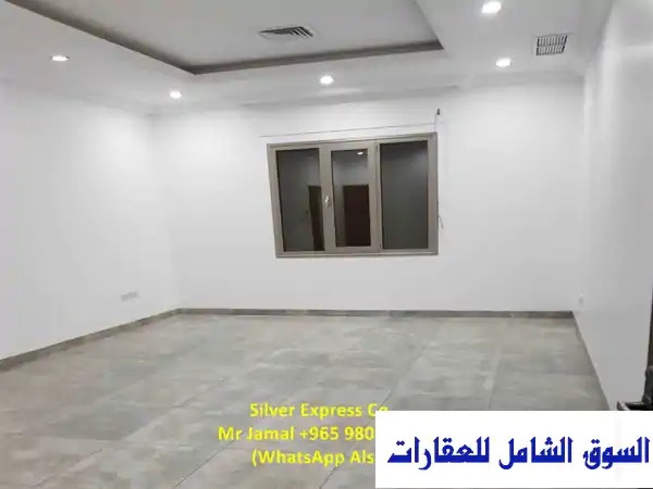 شقة فيلا رائعة بثلاث غرف نوم في فهد الأحمد...