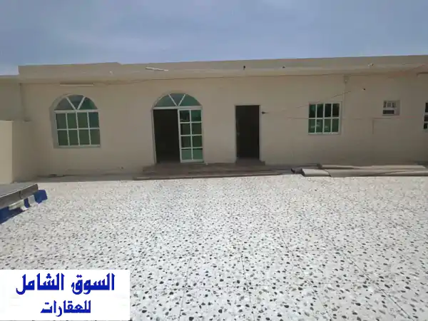 فرصة مميزة  بيت عربي في الجزات موقع هادئ وقريب من جميع الخدمات بيت واسع مناسب للعائلات 4 غرف ماستر ...