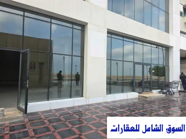 محل للبيع بالوسيل مقابل المارينا في اللؤلؤة قطر الدوحة