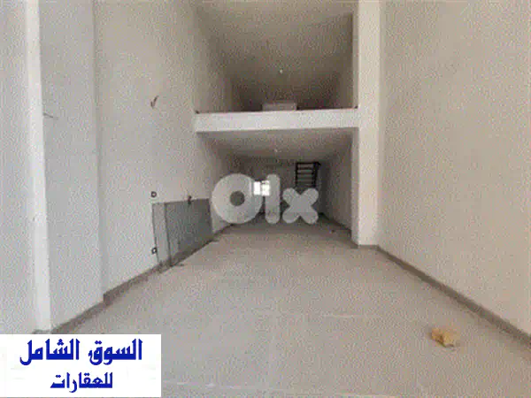فرصة استثنائية! محل دوبلكس تجاري للايجار في جبيل - موقع حيوي، مواقف خاصة (600$)