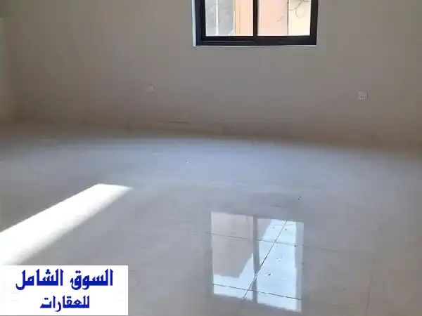 شقة أول ساكن شامل الكهرباء والماء، بناية جديدة...