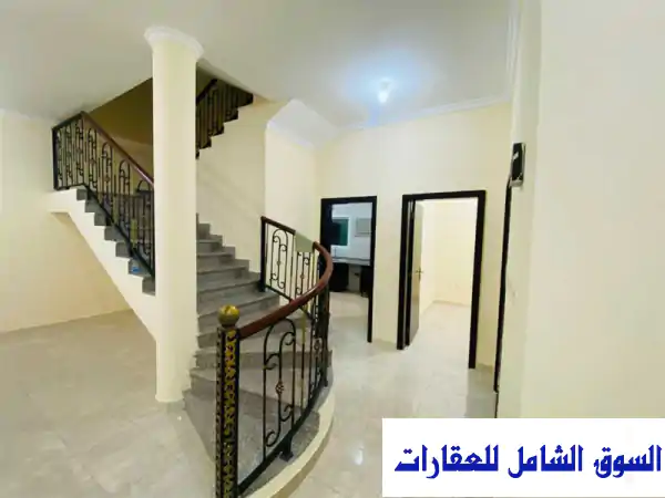 فرصة استثنائية: فيلا/قصر 5 غرف بدون تشطيب...