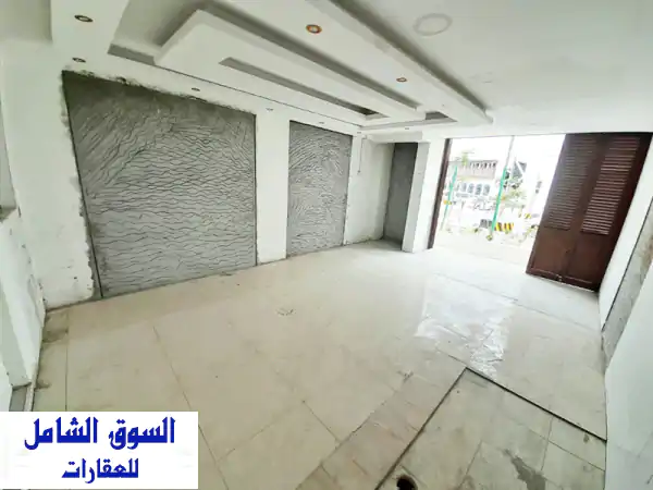شركة سانتانا للعقارات تقدم محلاً رائعاً للإيجار في المحرق، موقع متميز، بمساحة 19 متراً مربعاً، ...