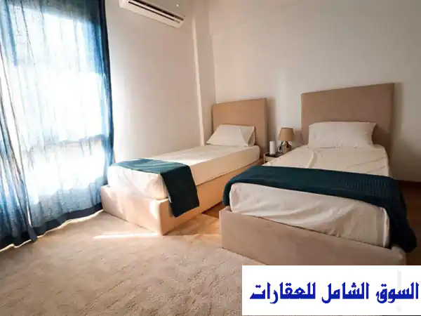 شقة 145 م للبيع أمام الجامعة الامريكية على التسعين الجنوبي تقسيط في التجمع الخامس القاهرة