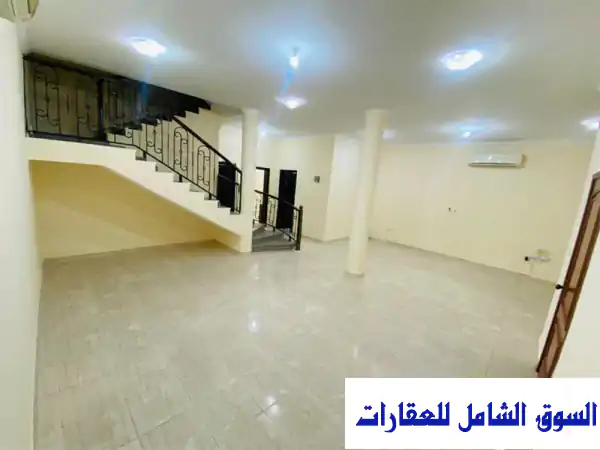 فرصة استثنائية: فيلا/قصر 5 غرف بدون تشطيب للإيجار الشهري بالعزيزية، الريان - 600 م² | صمم منزلك الحلم!