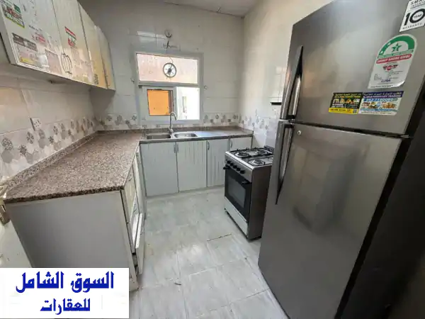 إيجار شهري عجمان: شقة غرفة وصالة ماستر (كورنيش عجمان صف ثاني) - شامل الفواتير والإنترنت!