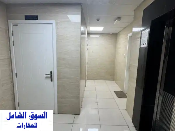 بناية للبيع في الجرف الصناعية 2  مساحة 6400 قدم مربع 80*80...