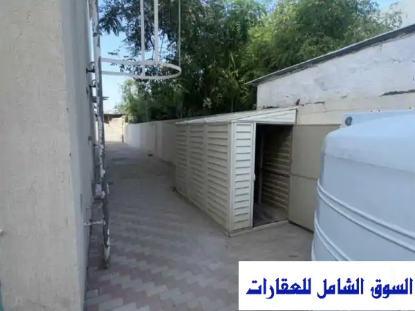 فيلا فاخرة للإيجار بالشارقة الرملة شرق ضاحية الرقة في الشارقة