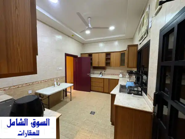 للإيجار  شقة مفروشة بالكامل في الحد (بنظام...