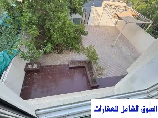 فيلا فاخرة للإيجار بالشارقة الرملة شرق ضاحية الرقة...