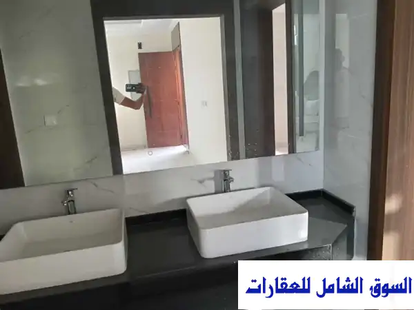 فيلا للإيجار الفاخرة بالياسمين عجمان | 5 غرف ماستر...