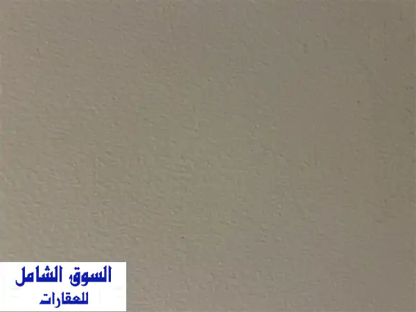 محل للبيع على شارع العنان مع موقف و سند اخضر