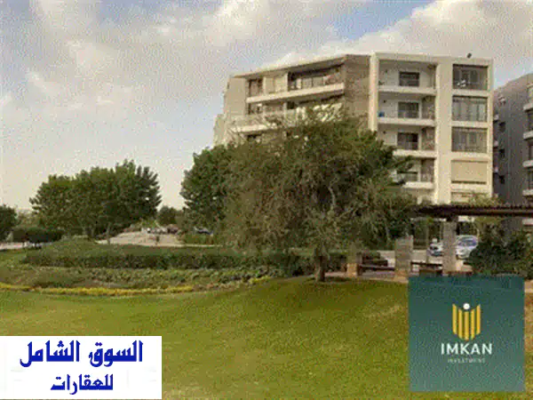 شقة للبيع في تاج سيتي 156م | فيو ساحر على النادي وشوارع بحرية واسعة | 3 غرف | التجمع الأول