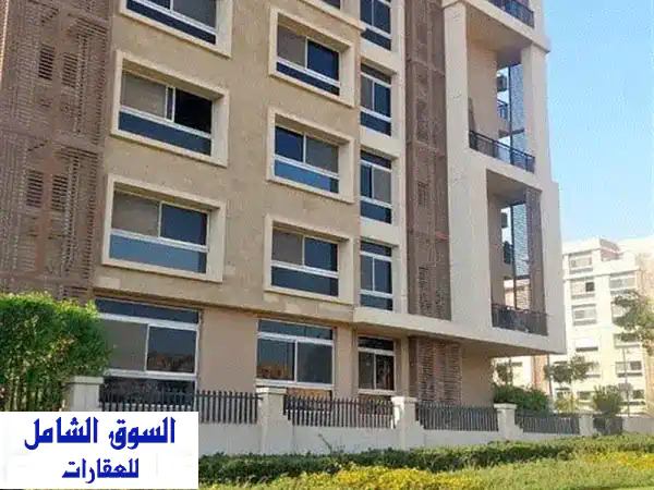 شقة للبيع في تاج سيتي 156م | فيو ساحر على النادي...