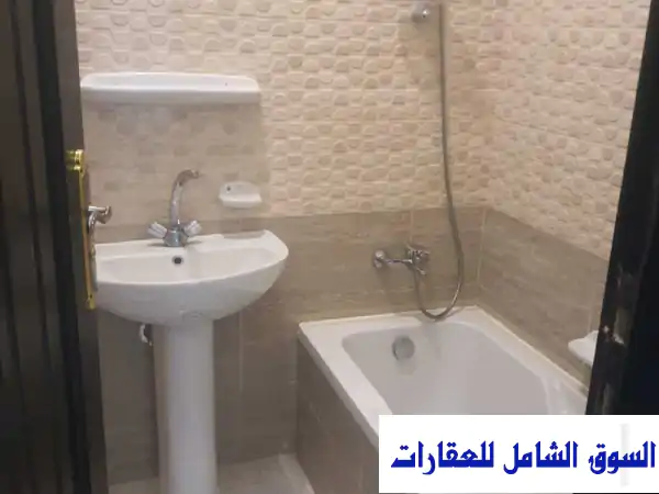 عش الرفاهية: دوبلكس سوبر لوكس للإيجار 300م بحديقة خاصة في البنفسج فيلات، التجمع الأول