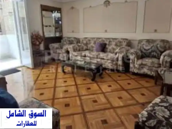شقة للايجار  رشدي  خطوات من البحر 190 م