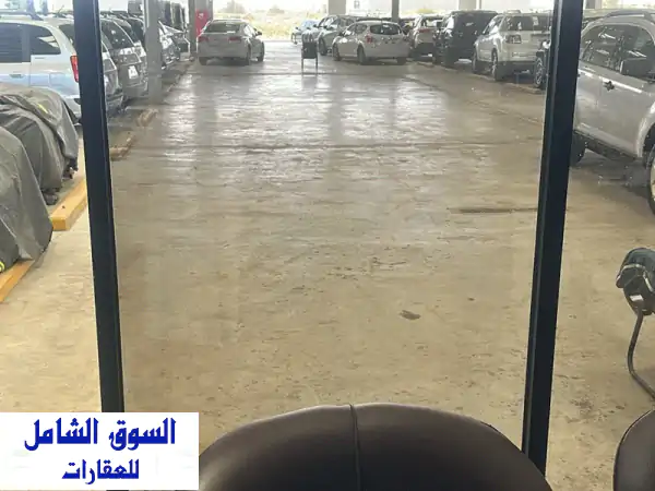 للبيع: معرض سيارات استثماري جاهز للعمل بأم القيوين | سعة 33 سيارة