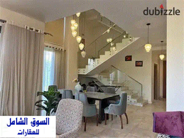 تاون هاوس متشطب بالكامل للبيع في كمبوند سوديك ايست Sodic east دبل فيو علي لاند سكيب وبحيرات مائيه موقع مميز في القاهرة الجديدة