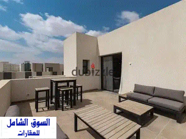 تاون هاوس في كمبوند البروج ( Alburouj ) في موقع مميز في مدينة الشروق بالقرب من مدينتي ودقايق من التجمع الخامس في اميز لوكيشن في القاهرة الجديدة