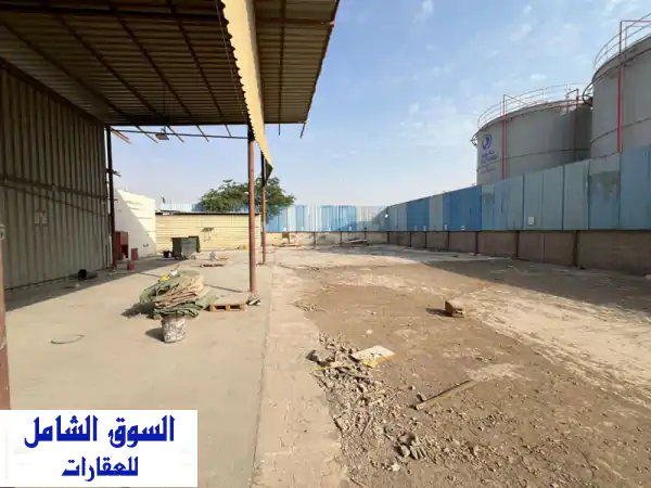 مصنع للإيجار في الصجعة مساحة 20000 قدم مربع 6 غرف عمال...