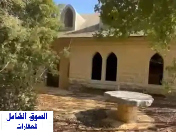 فرصة العمر: قصر فاخر (فيلا) للبيع في الشوف قرب قصر...