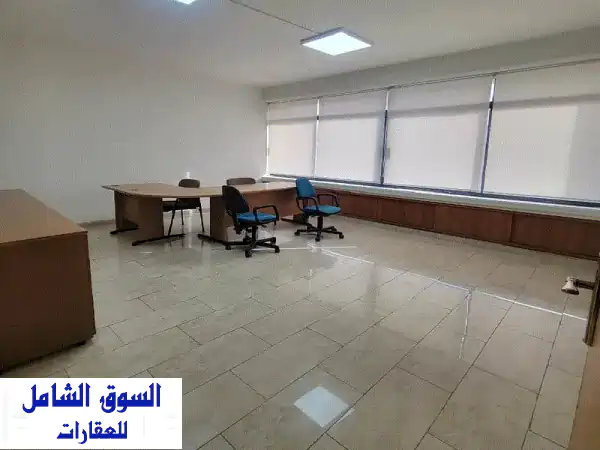 مكتب فاخر للإيجار ببوشرية 85م | إطلالة مدينة...