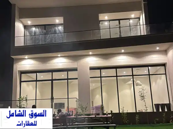 فرصة ذهبية: شاليه فاخر صف أول للبيع بصباح...