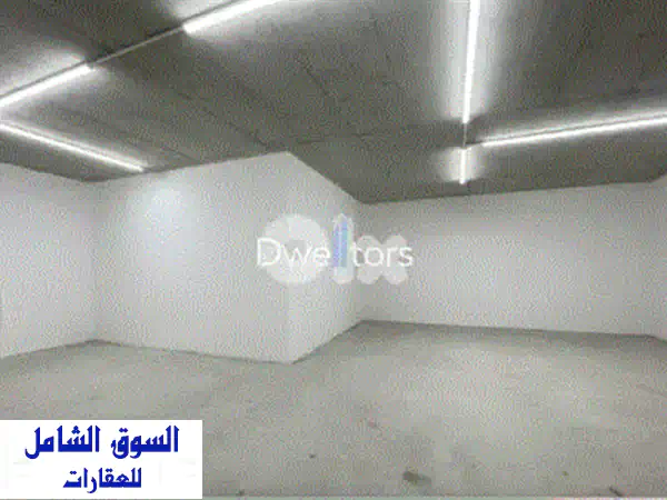 مكتب فاخر للإيجار ببوشرية 85م | إطلالة مدينة خلابة وموقف خاص