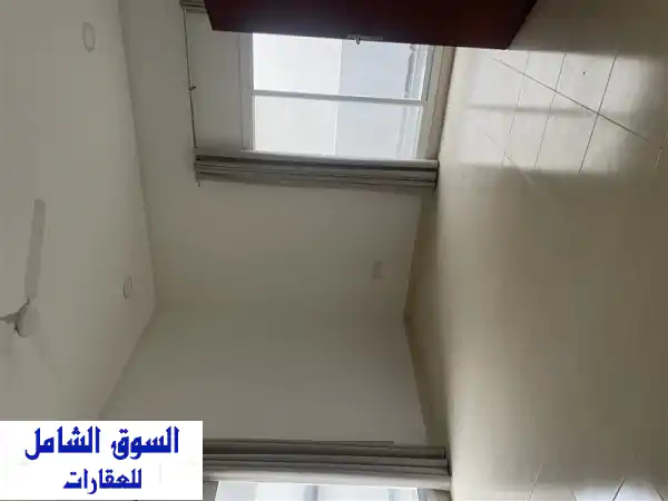 شقه للإيجار في البسيتين flat for rent in busaiteen
