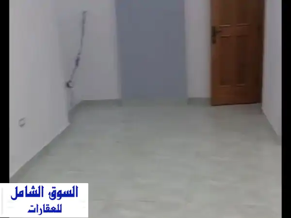 محل لقطة للإيجار بلوران: 40م² | موقع حيوي...