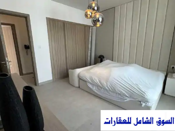 فيلا الأحلام بالشارقة: إيجار سنوي فاخر بجزيرة...