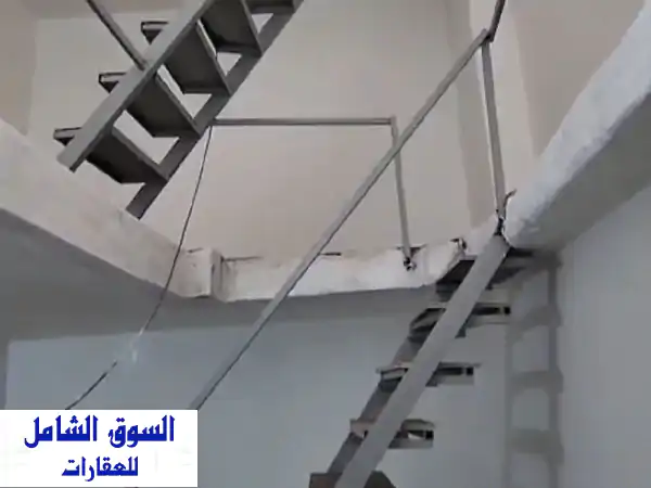 مستودع للبيع برج حمود مساحة 82م موقف خاص طابقين كل...