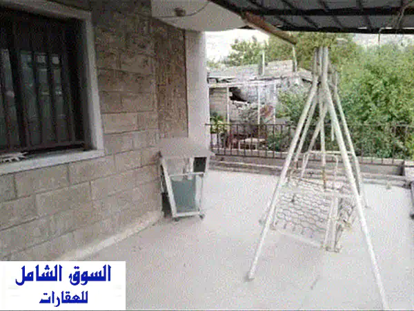 شاليه فاخر للبيع في فاريا، لبنان: 3 طوابق مستقلة -...