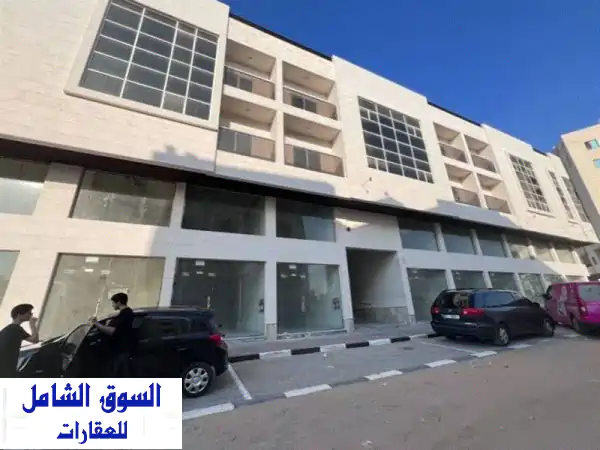 فرصة لا تفوت! 3 محلات تجارية مميزة للإيجار في الروضة 1...