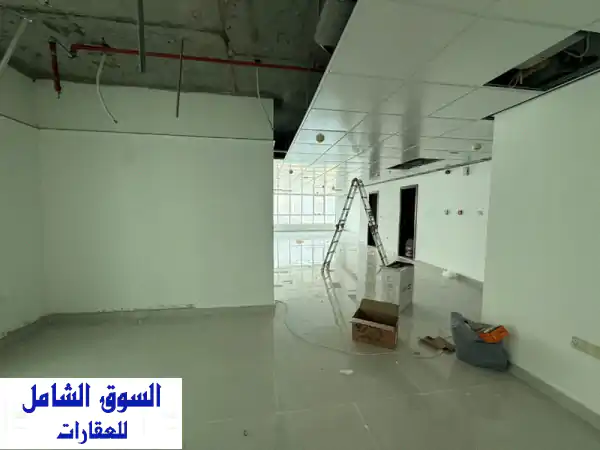 أجمل مكتب في منطقة المجاز 2 مساحة ضخمة 1850 قدم اطلالة مفتوحة موقف مجاني 2 حمام مع مطبخ تحضير برج ...