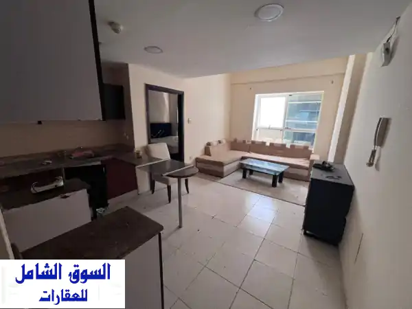 فرصة سكن مثالية! شقة غرفة وصالة للإيجار السنوي...